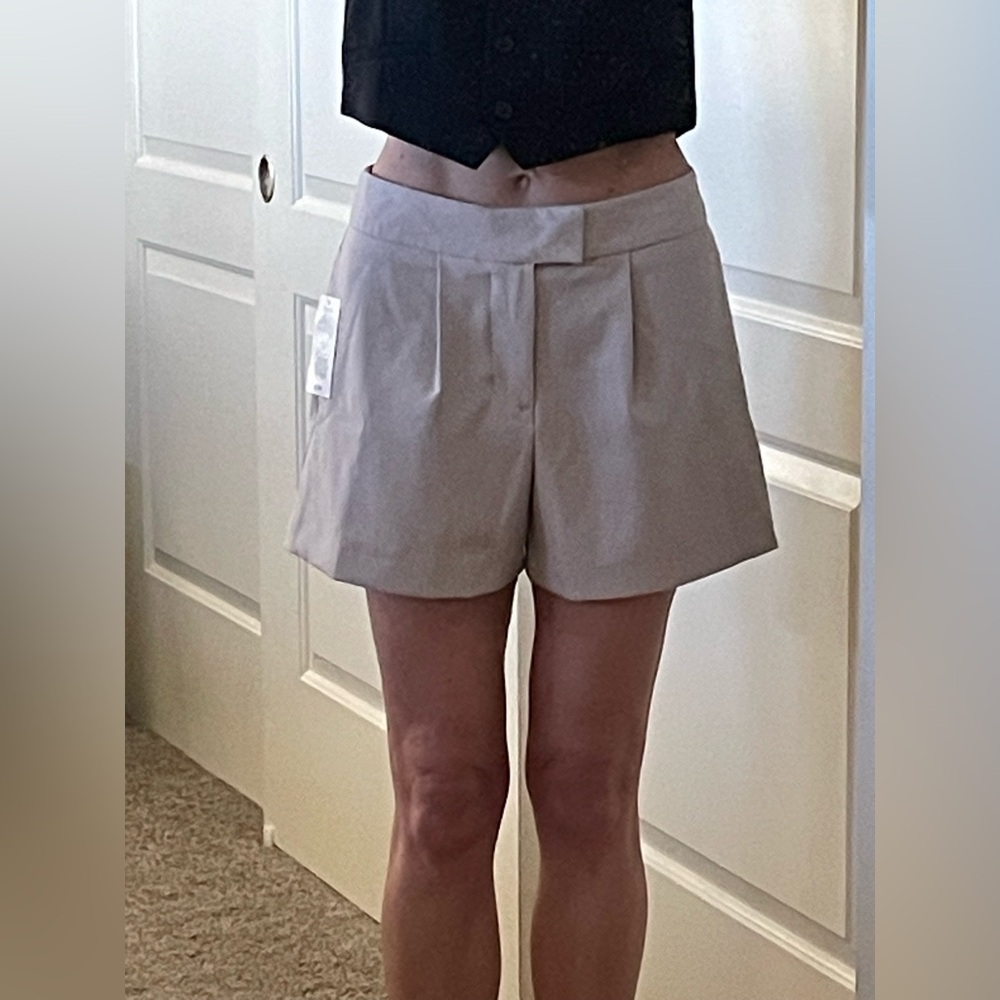❌SOLD❌ 🌺 NWT a new day shorts